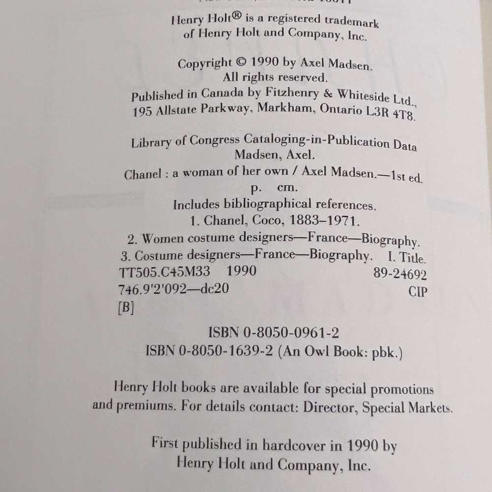 RARE Chanel: A Woman of Her Own by Axel Madsen NEW 1st Edition - Picture 3 of 8
